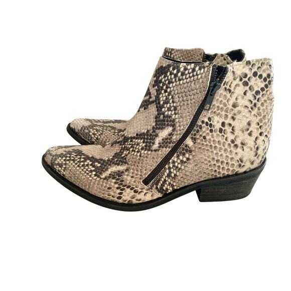 Free People Ankle Boots Snakeskin Side Zip Bock Heel Pointy Toe  Size 7.5 - Picture 1 of 6